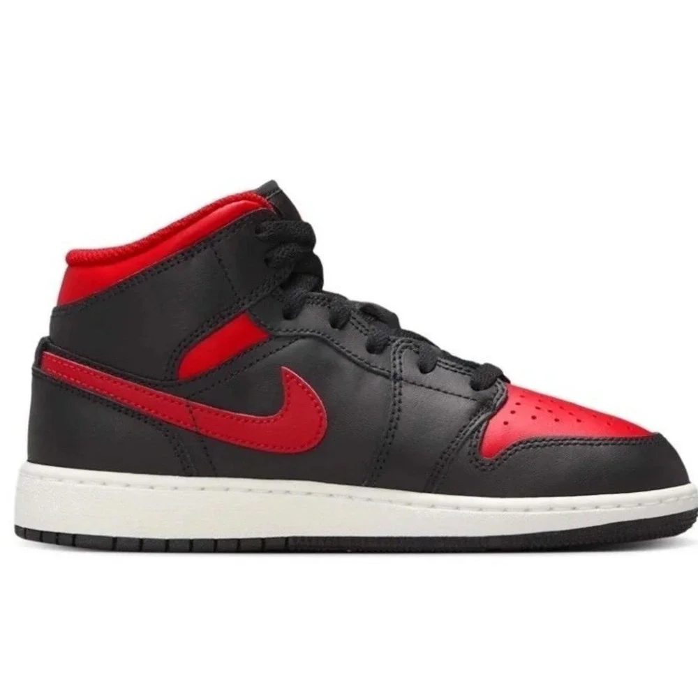 Nike Air Jordan 1 Mid Black Summit White Varsity Red Sz 5Y  (GS) DQ8423-067